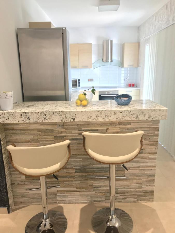 2 Bedroom Apartment-Mediterranean Type Paphos Exteriör bild